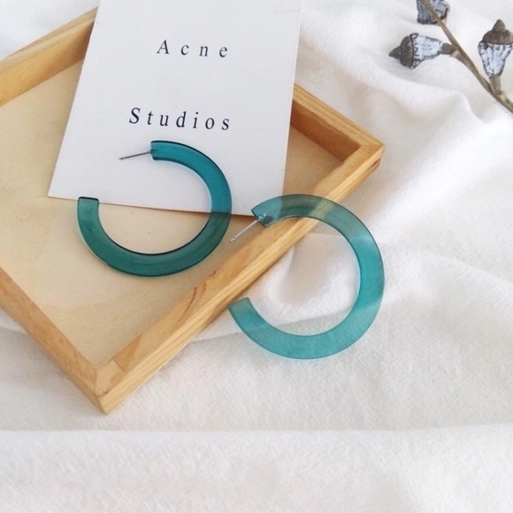 Jewelry - NWOT Blue Translucent Flat Hoop Earrings